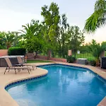 Chandler - 4 Bedroom Home - Chandler