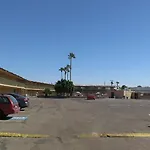 Royal Motor Inn