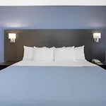 Days Inn By Wyndham Airport - Phoenix