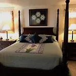 Beeline Guest House