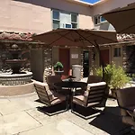 Iron Horse Inn