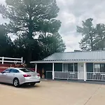 Kiva Motel