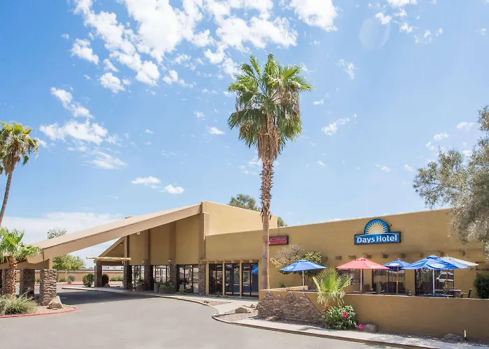 Days Hotel By Wyndham Peoria Glendale Area
