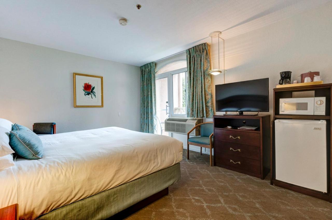 Forest Hotel 3*