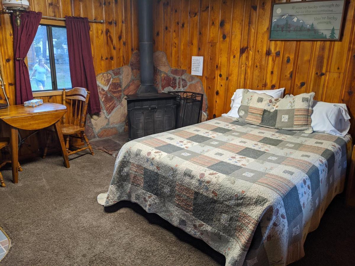 Lodge Double B