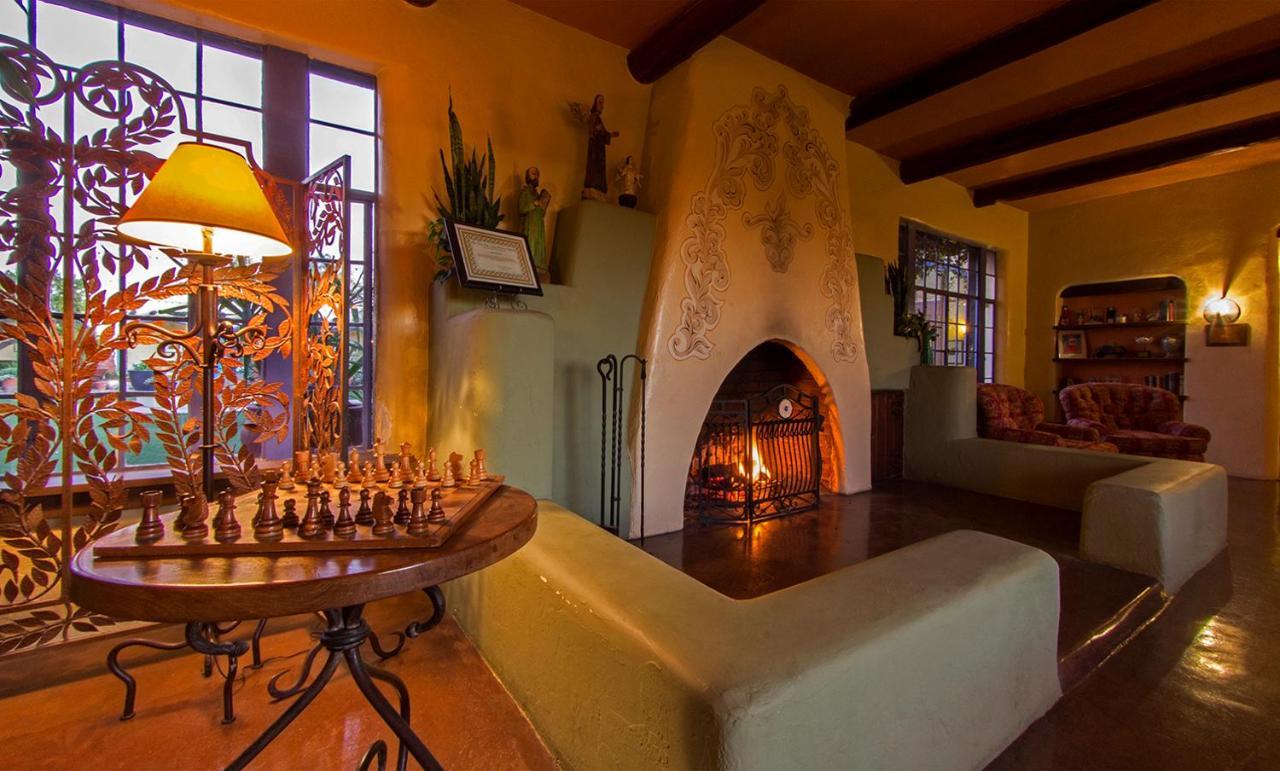 Hacienda Del Sol Guest Ranch Resort