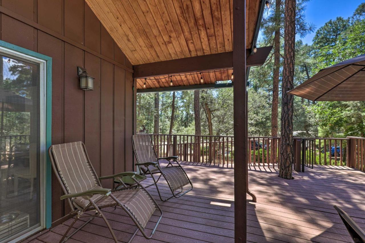 Holiday home Rustic-chic With Deck In Wooded Area!
