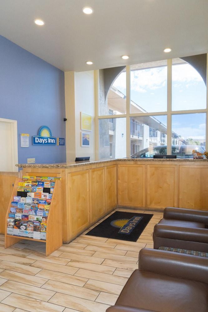 Days By Wyndham Havasu Motel 2*