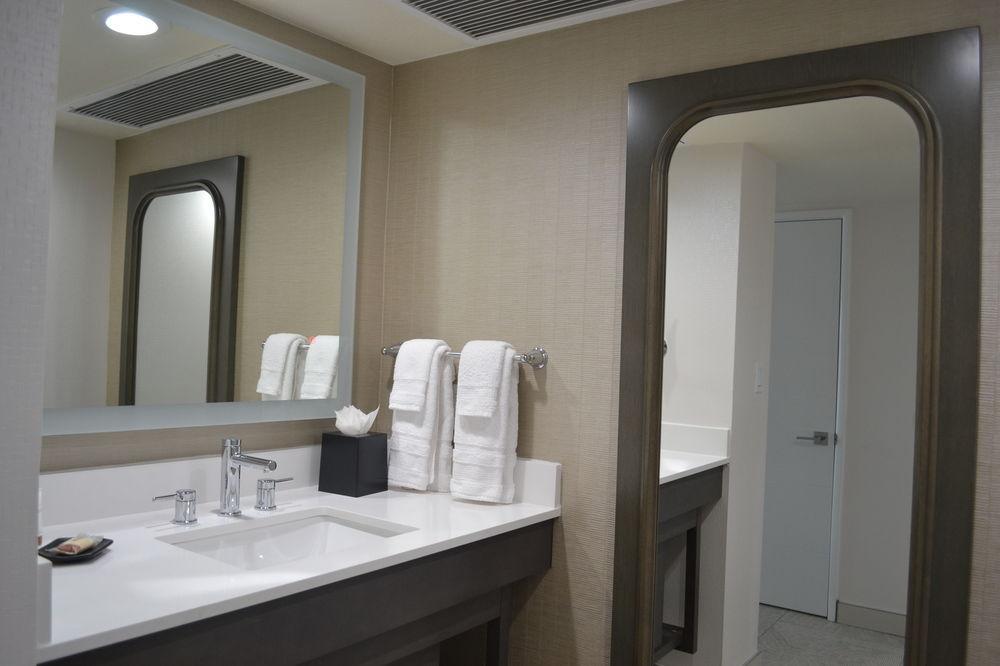 Hotel Sheraton & 3*
