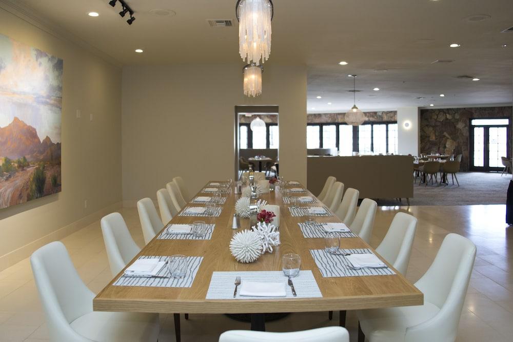 Civana Wellness & 4* Carefree