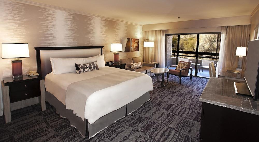 Loews Ventana Canyon Resort 4*