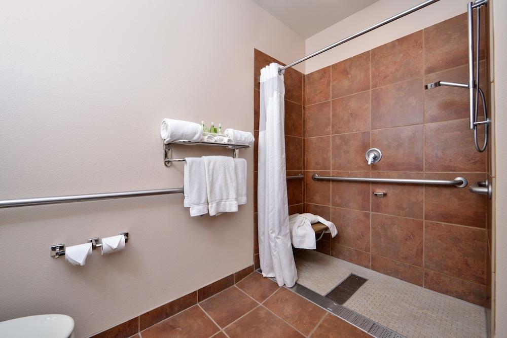 Express By Ihg Hotel