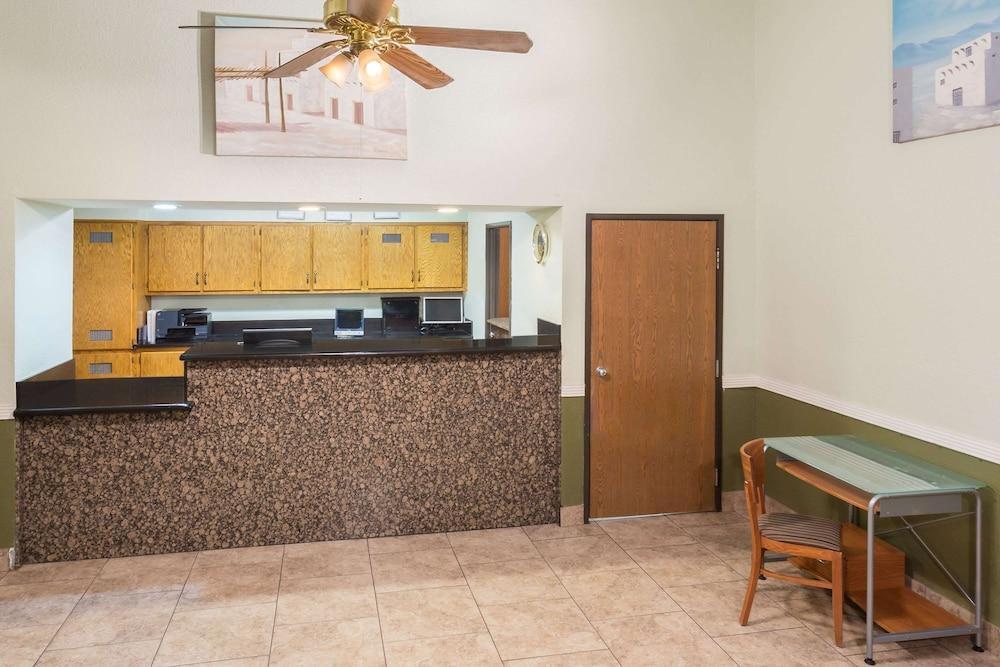 Super 8 By Wyndham Hotel Holbrook