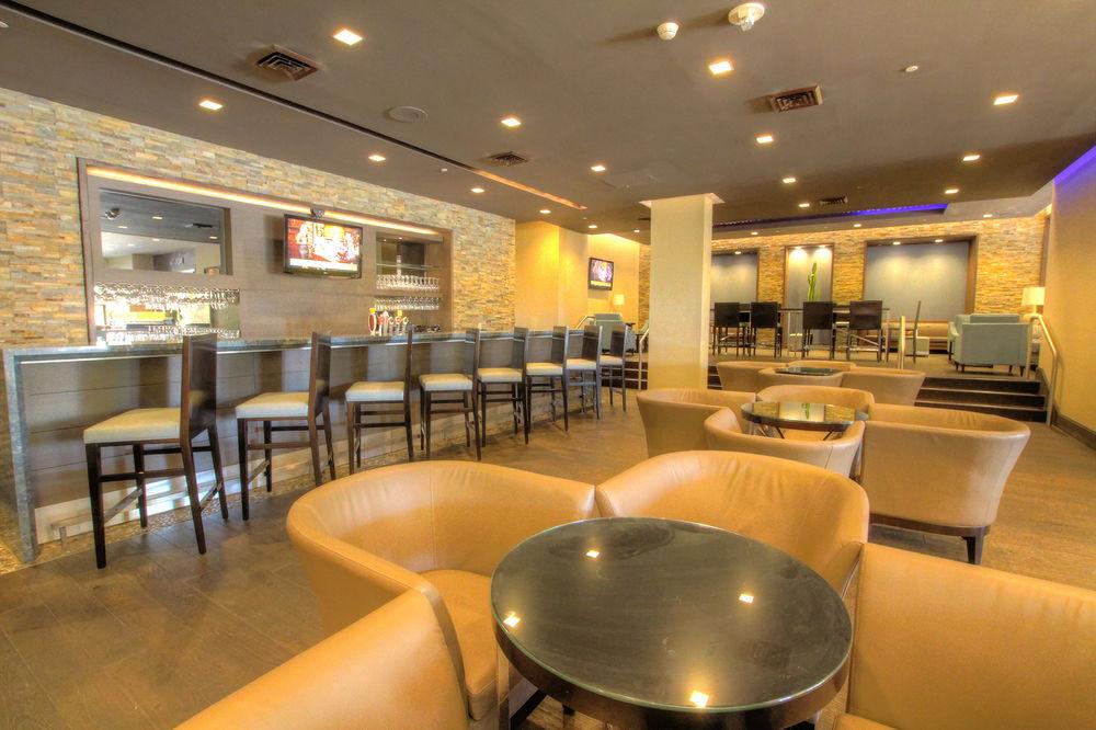 Sheraton Crescent Phoenix