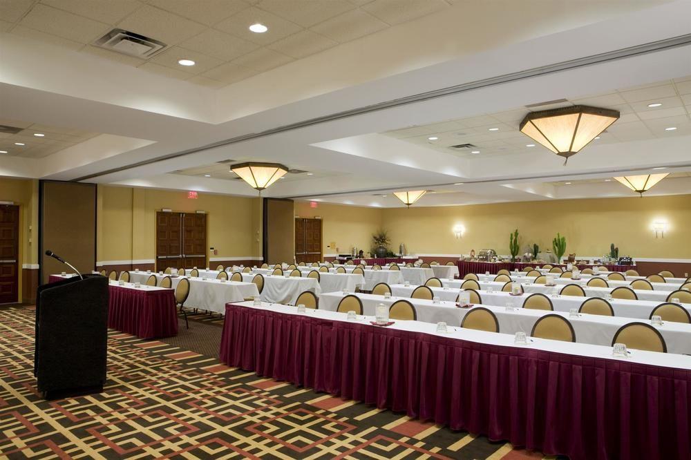 Wyndham Phoenix Airport - Hotel 3*