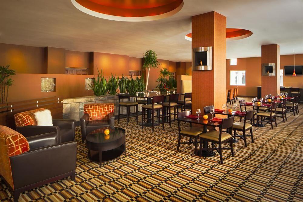 Hotel Wyndham Phoenix Airport - 3*