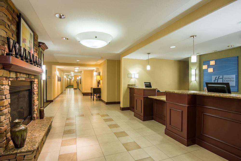 Express & Phoenix Dist By Ihg Hotel