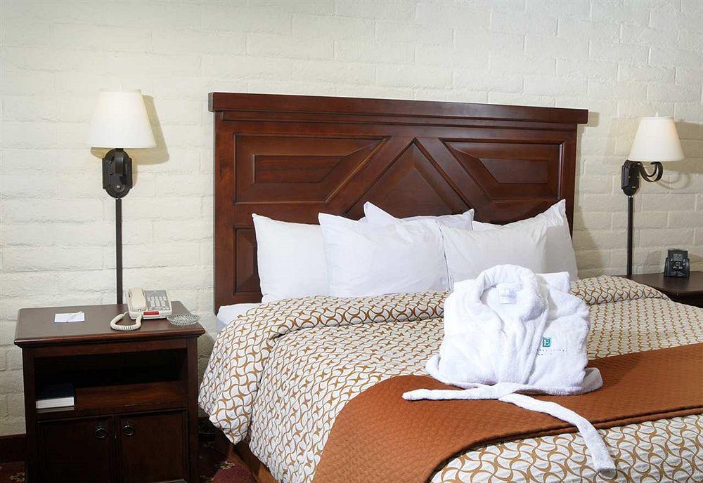 Hotel Doubletree By Hilton Tucson-williams Center 4*