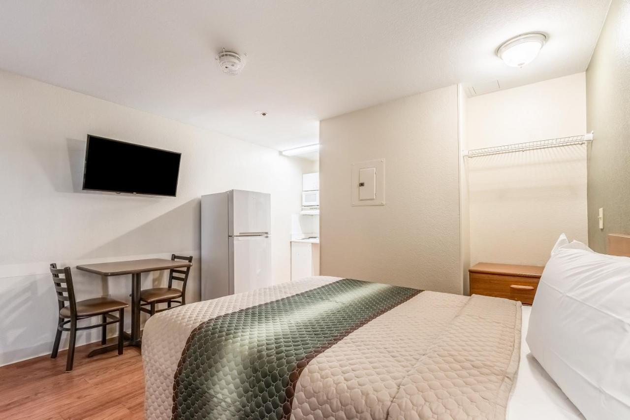 51 Extended Motel