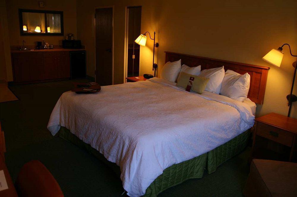 Hampton Hotel 3*