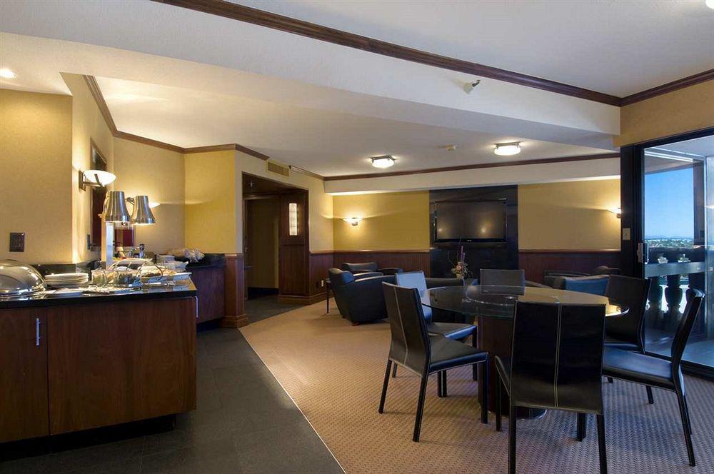 Doubletree By Hilton Phoenix