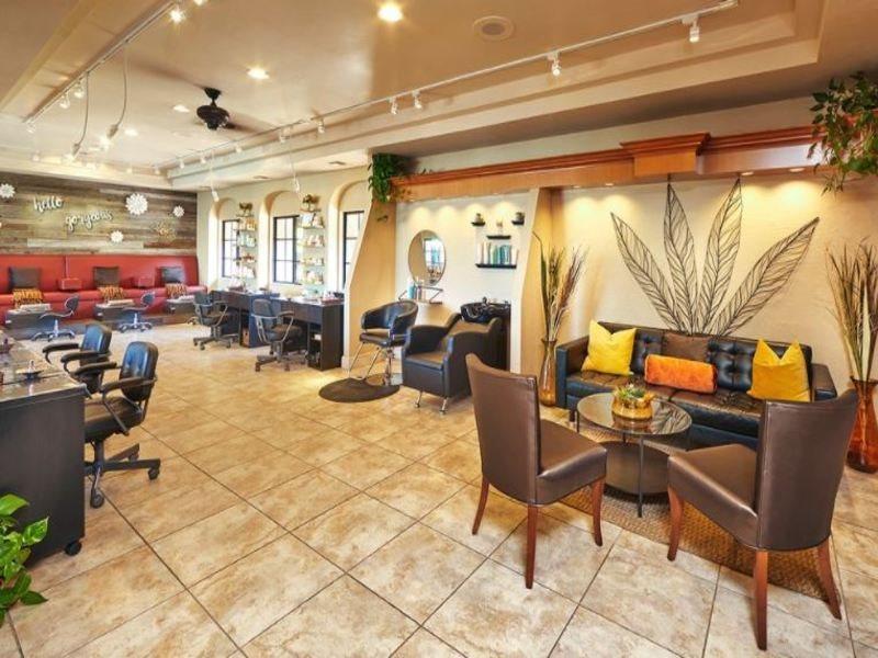 The Scottsdale Plaza & 4*