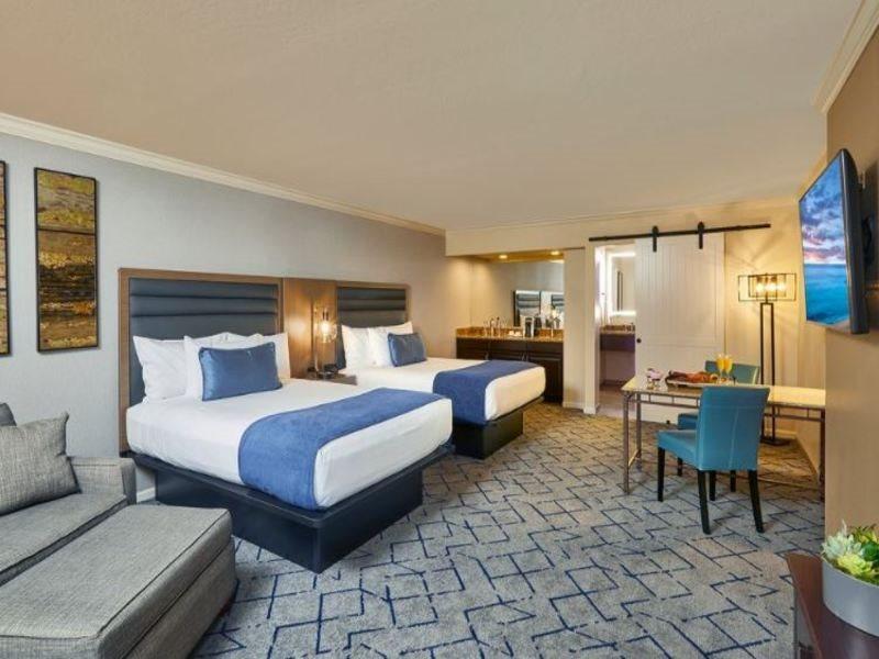 The Scottsdale Plaza & 4* Paradise Valley