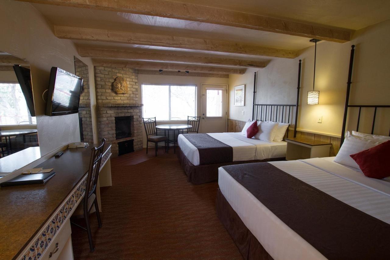 Sky Ranch 3*