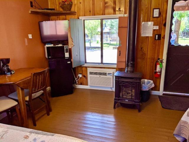 Double B Lodge
