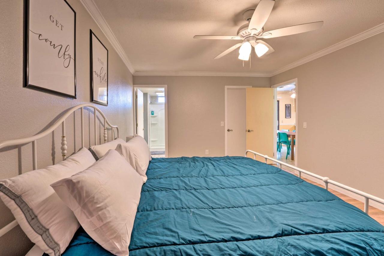 Updated Family - 2 Blocks To Colorado River! *
