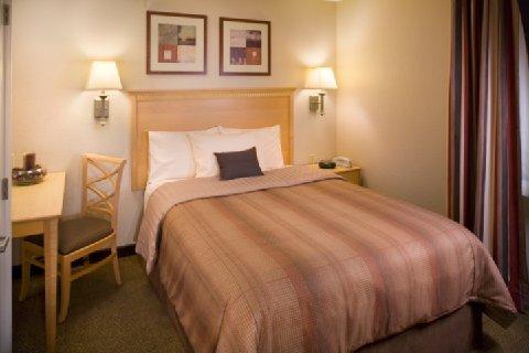 Sonesta Simply Glendale 3*