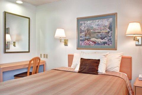 Sonesta Simply Glendale