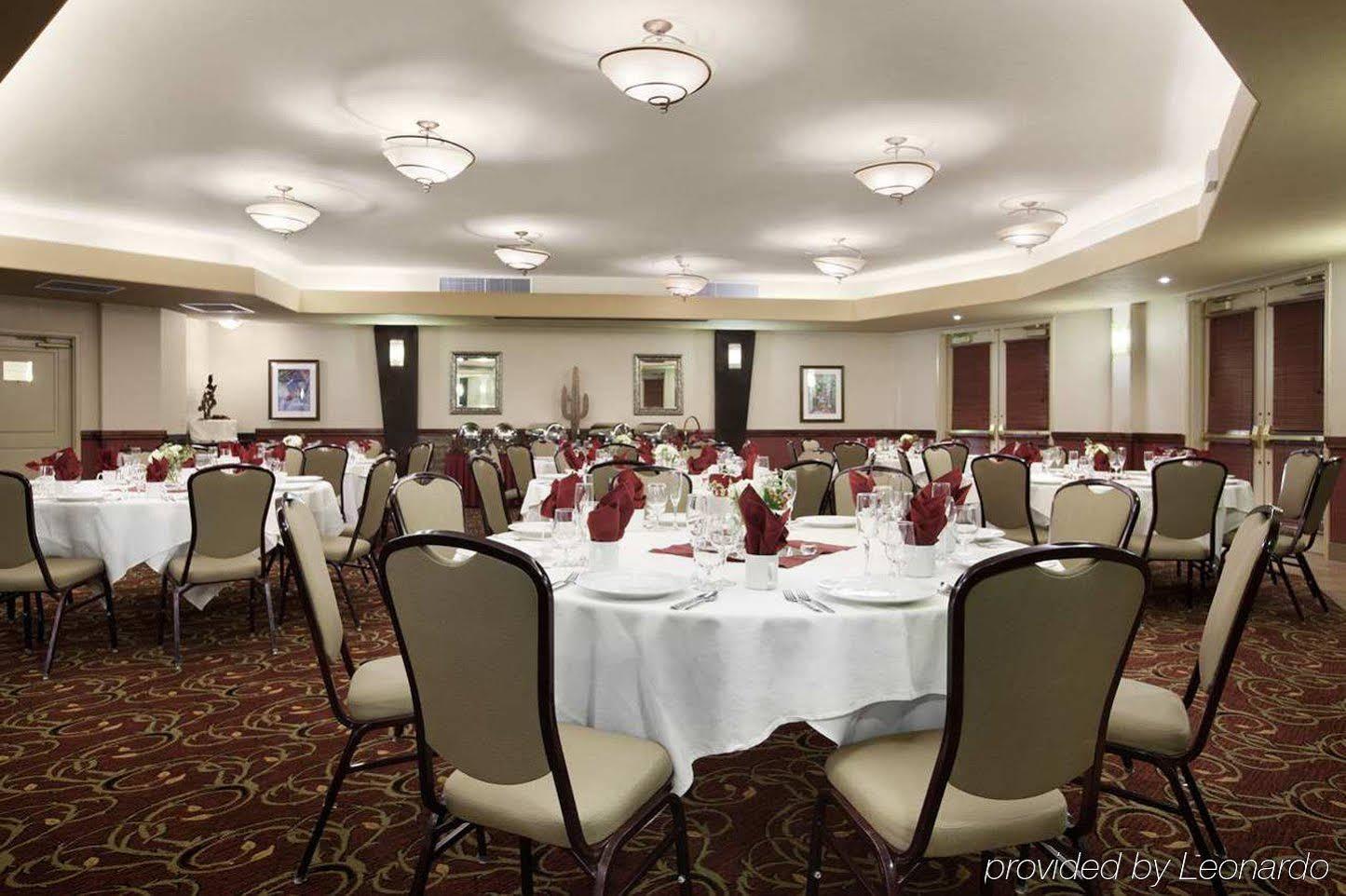 Hotel Embassy - Paloma Village