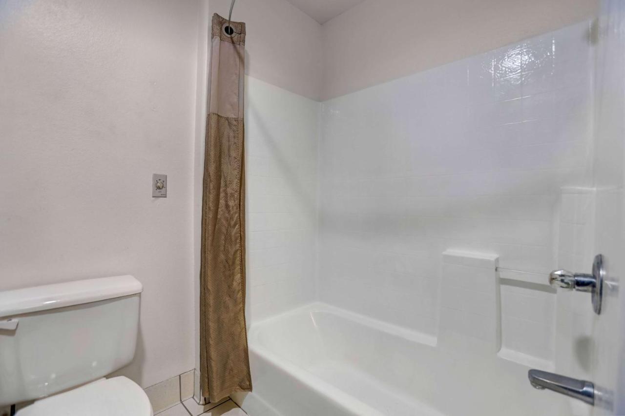 Hotel 6-apache Junction, Az 2*