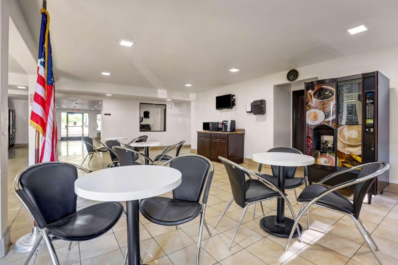 6-apache Junction, Az 2* Apache Junction