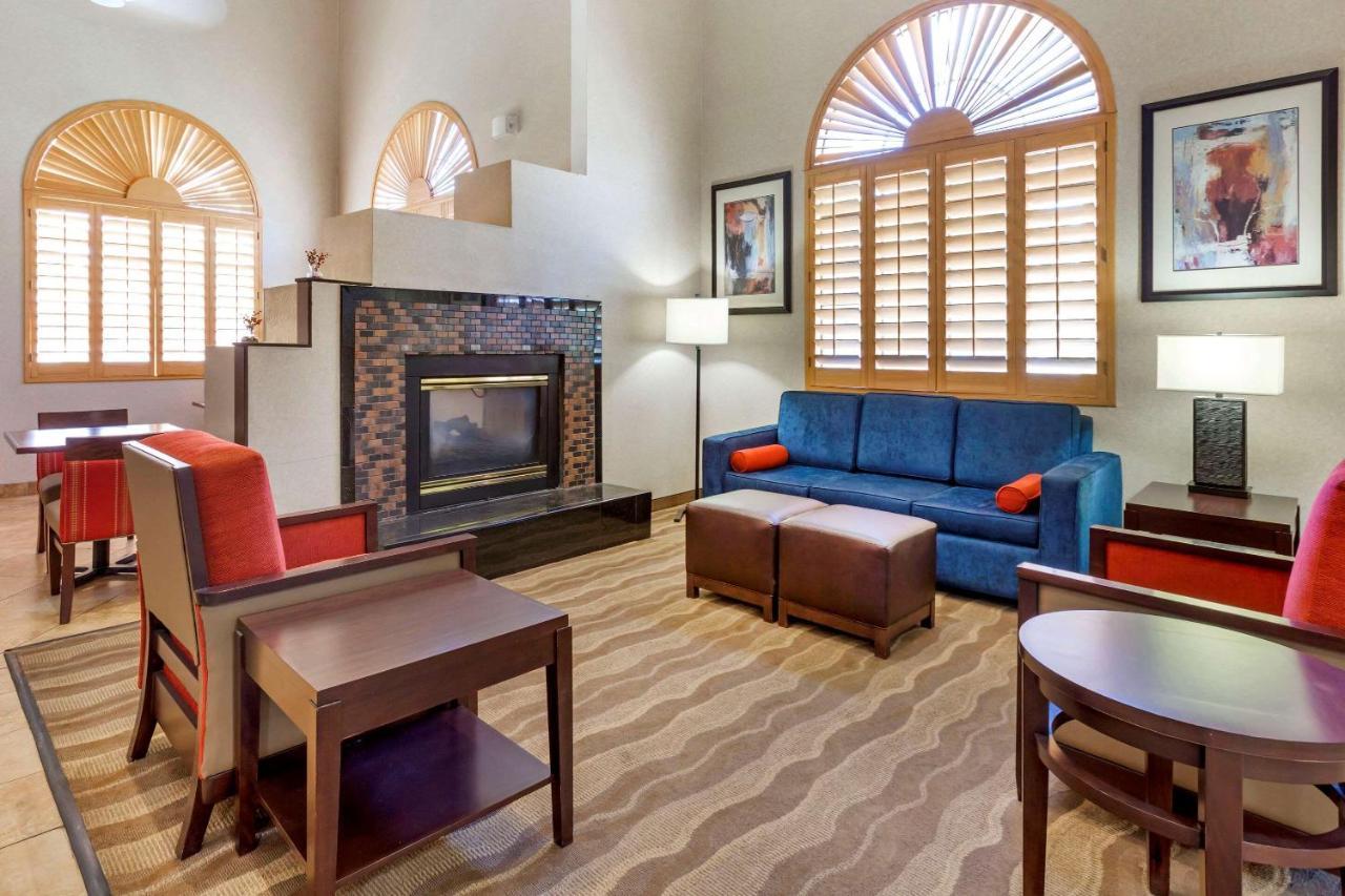 Comfort Inn 3*