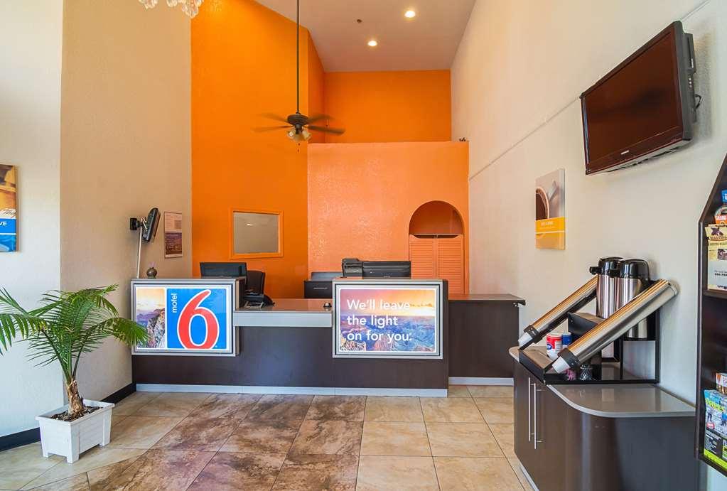 6 Chandler Prado del Sol