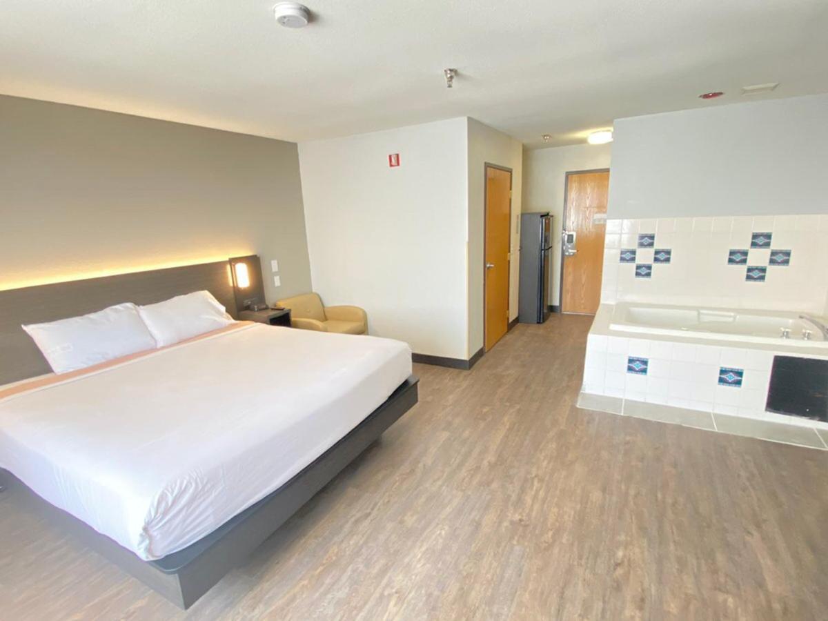 Hotel Pinetop Studio Suites 2*