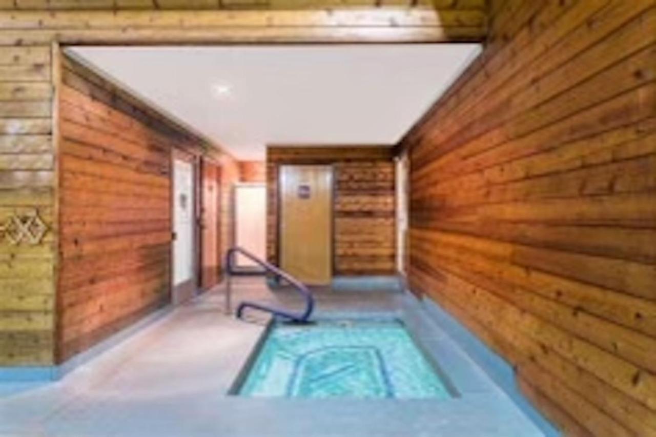 Hotel Pinetop Studio Suites 2*
