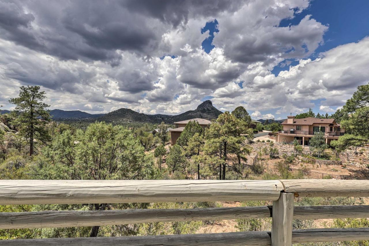 Apartment Bright With Thumb Butte Views! *