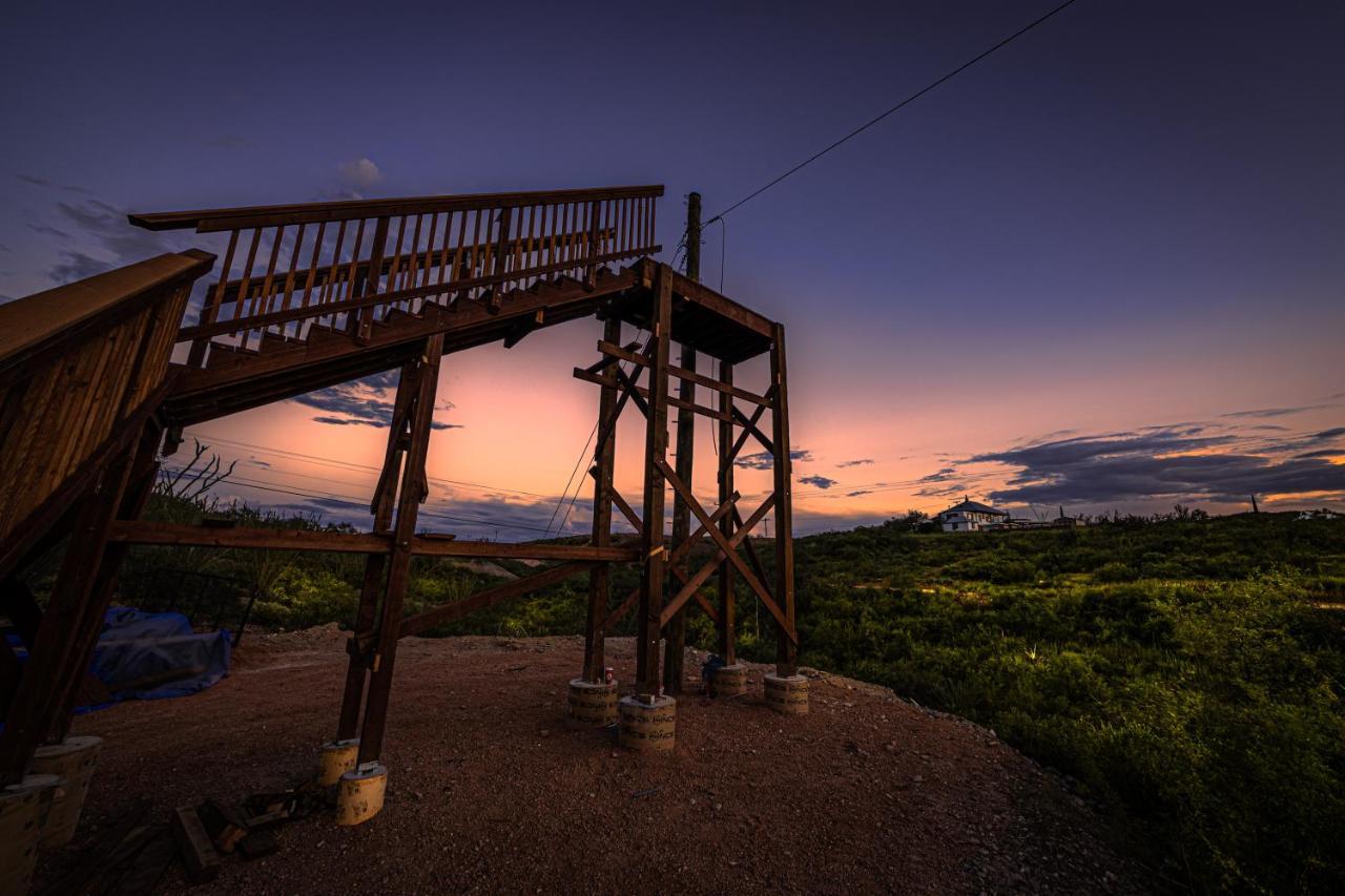 -pet Friendly- Miners #5 -two Double Beds - Private Balcony Tombstone