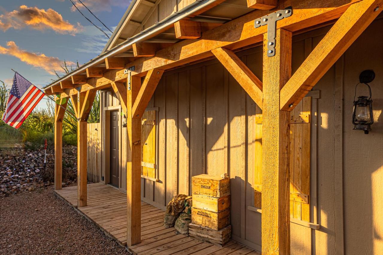-pet Friendly- Miners #5 -two Double Beds - Private Balcony