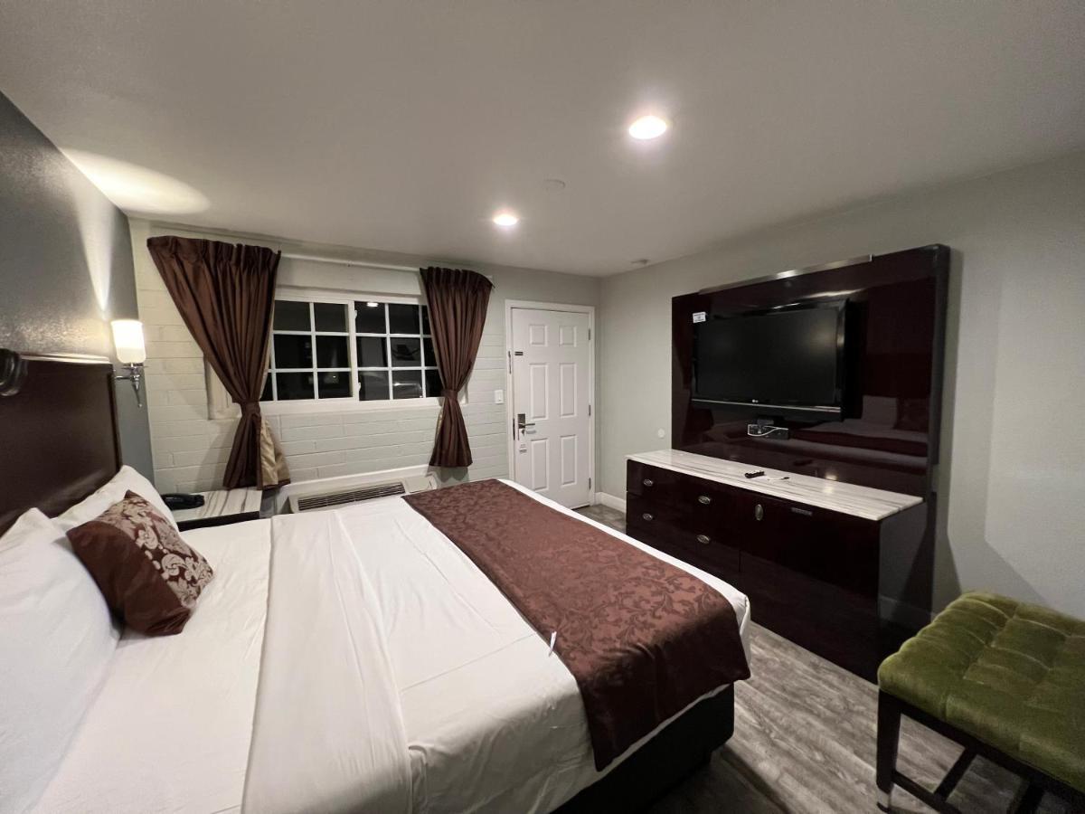 Relax Motel