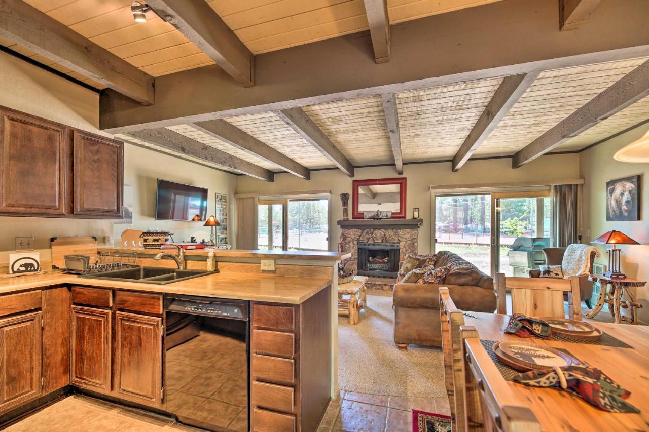 Country Club Pinetop With Patio And Near Lakes! Indian Pine