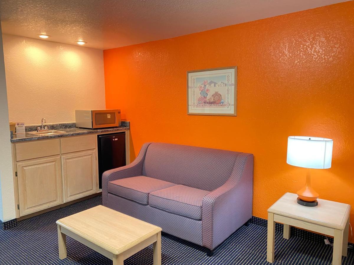 Hotel Howard Johnson By Wyndham 2*