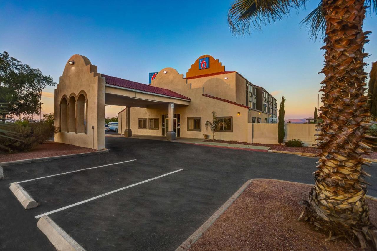 6-benson, Az Hotel Benson