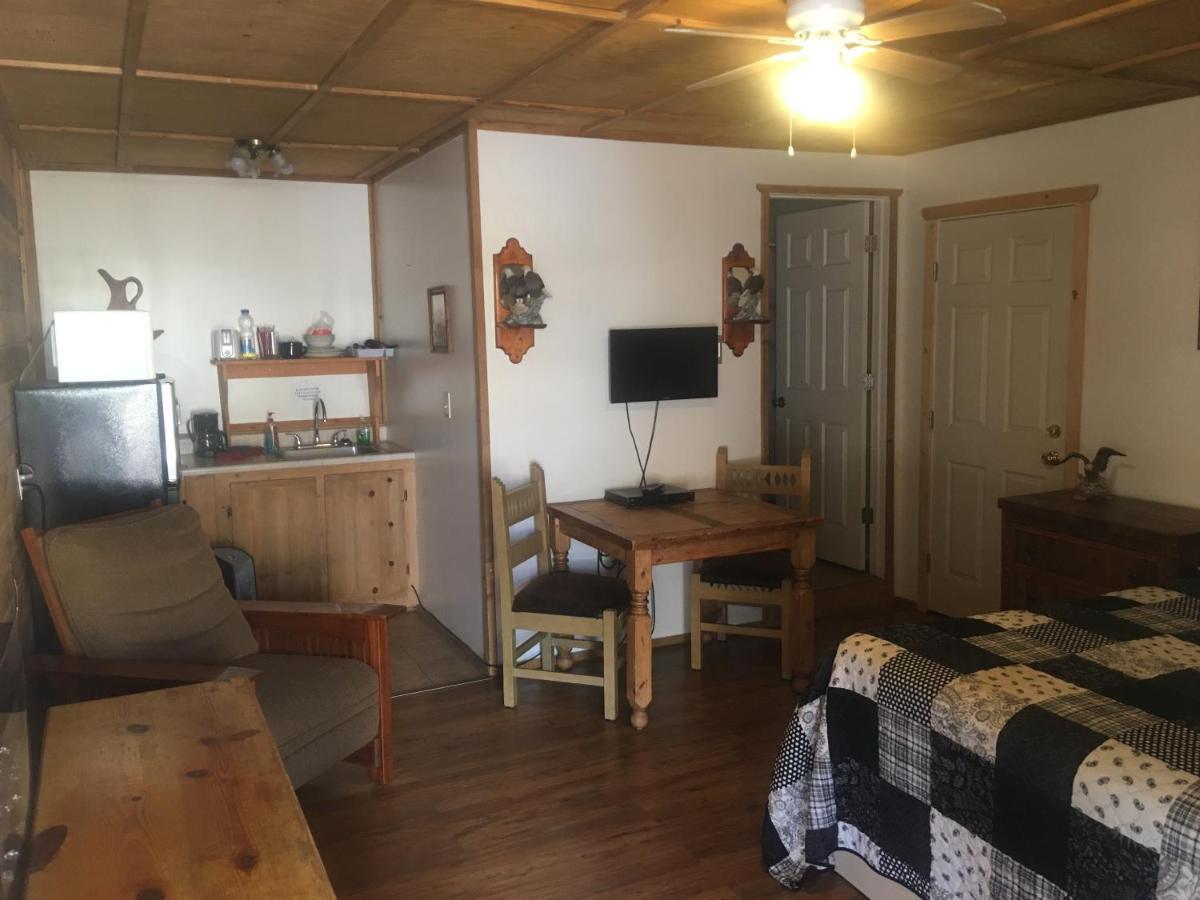Rainbows End Fishing Resort 4*
