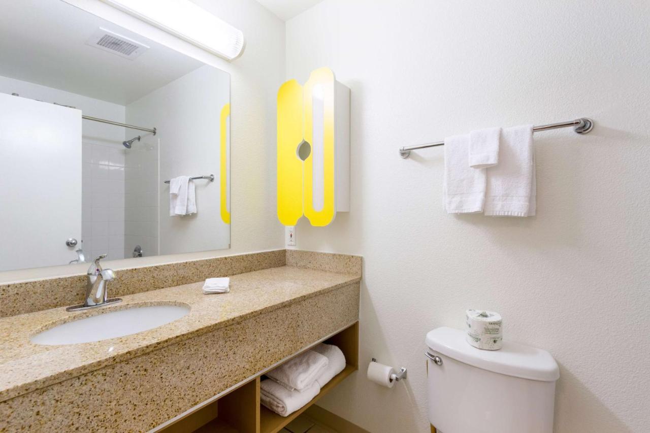 6-tempe, Az 3* Tempe