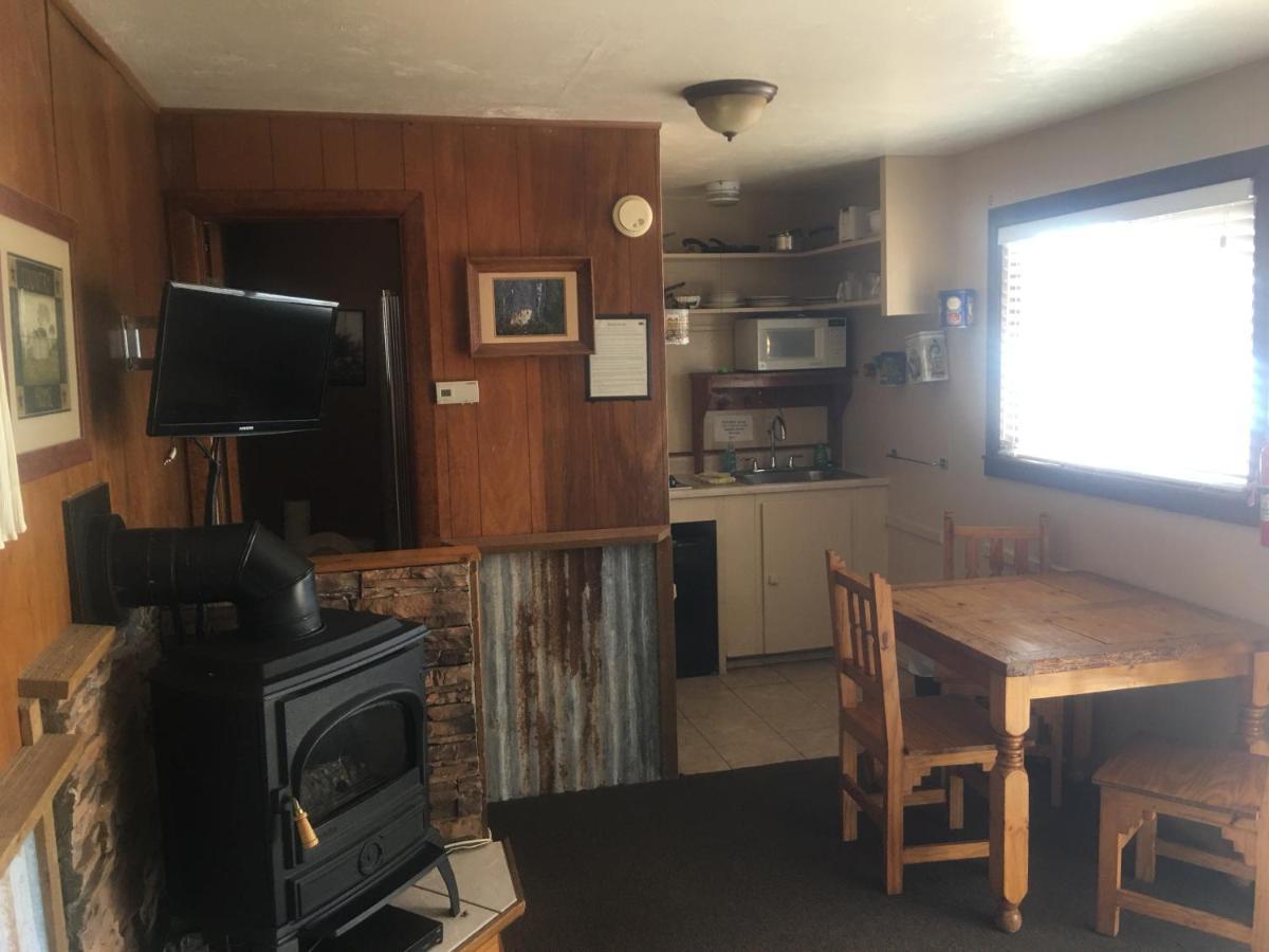 Rainbows End Fishing Resort Pinetop-Lakeside