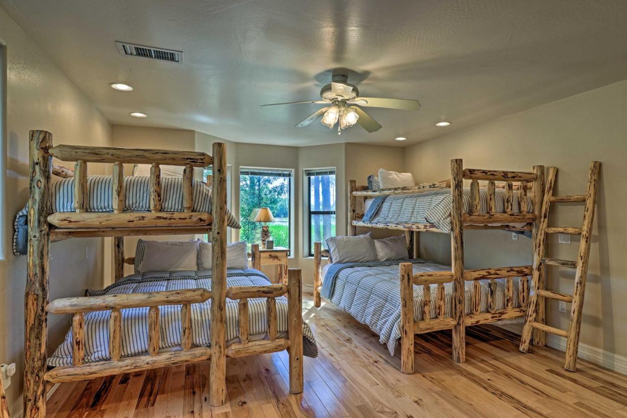 Holiday home Serene Lakeside With Decks And Edler Views! Pinetop-Lakeside